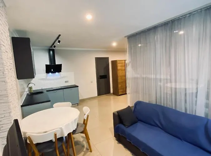 Mini-hôtel Park 411 *